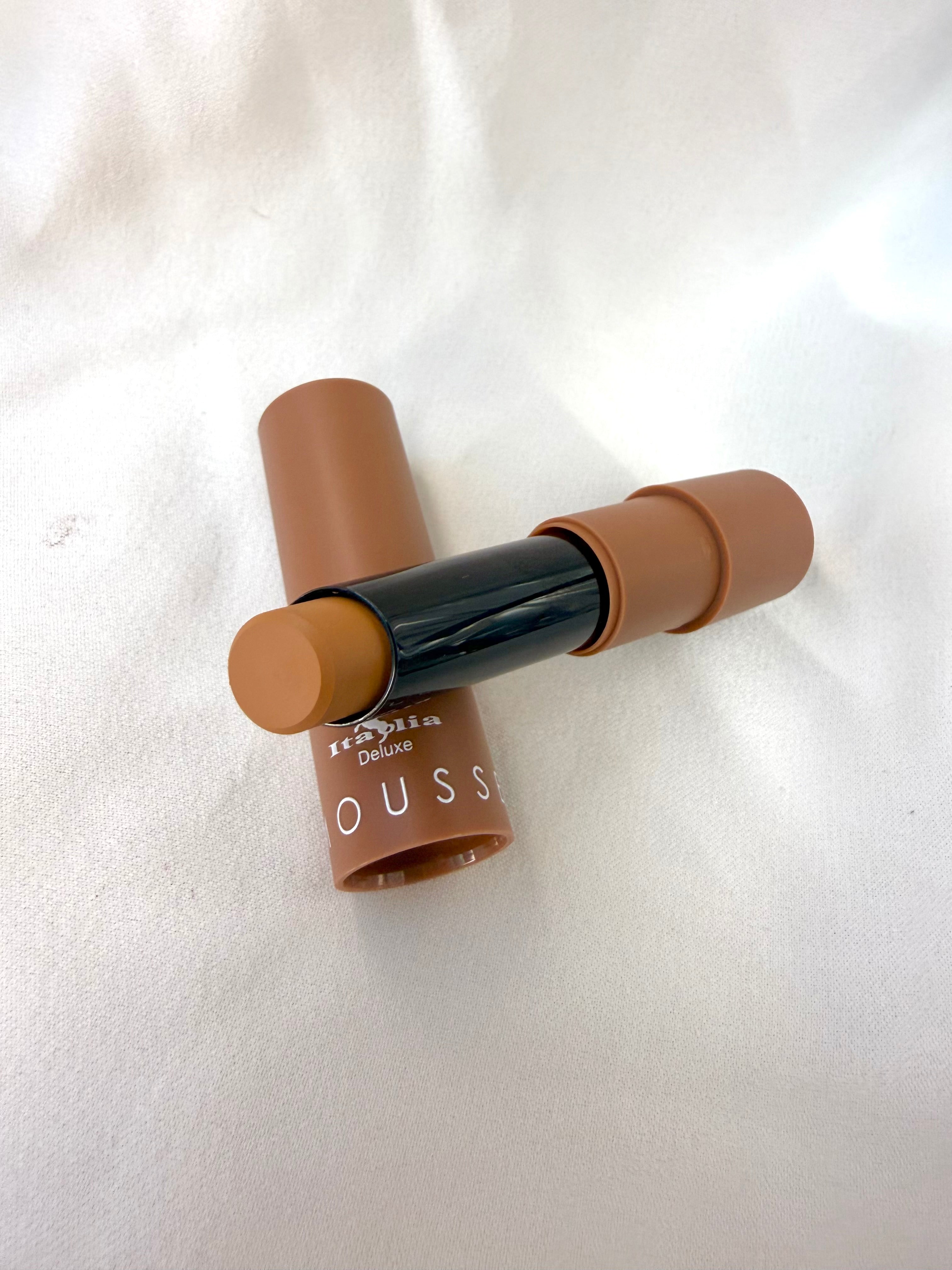 Tono Barely Nude Labial Matte Mousse Italia Deluxe