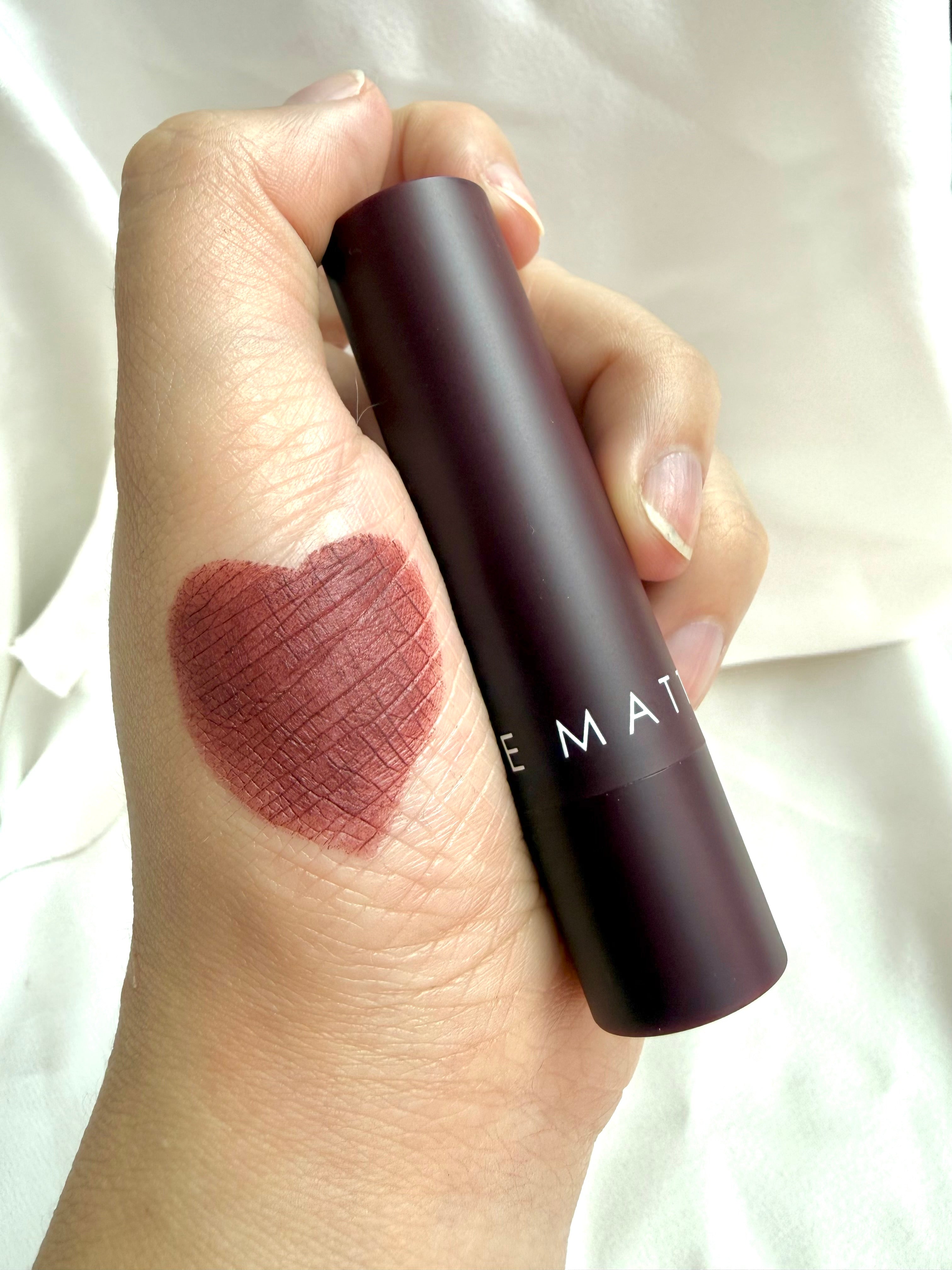 Tono Sangría Labial matte mousse Italia Deluxe
