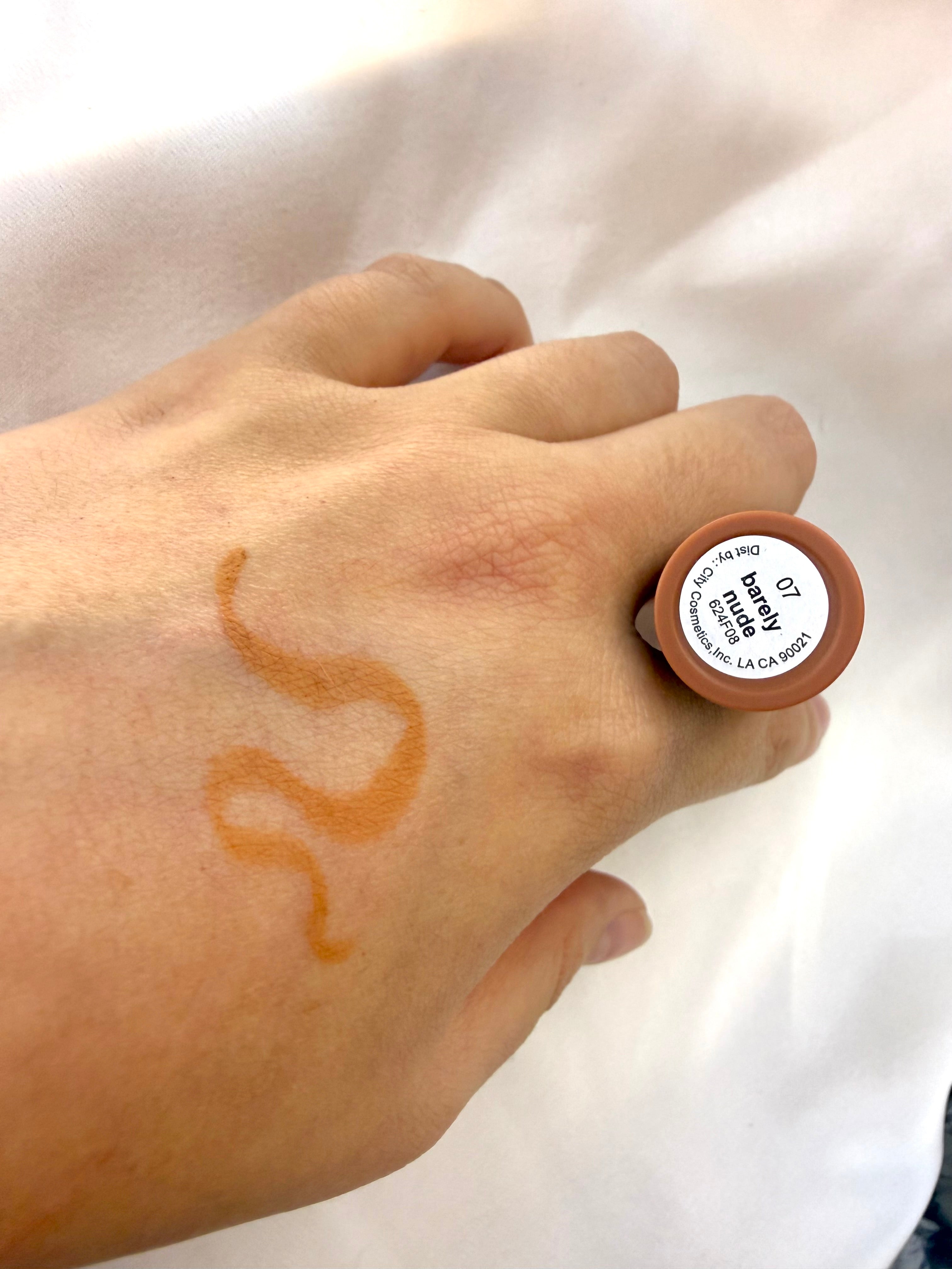 Tono Barely Nude Labial Matte Mousse Italia Deluxe