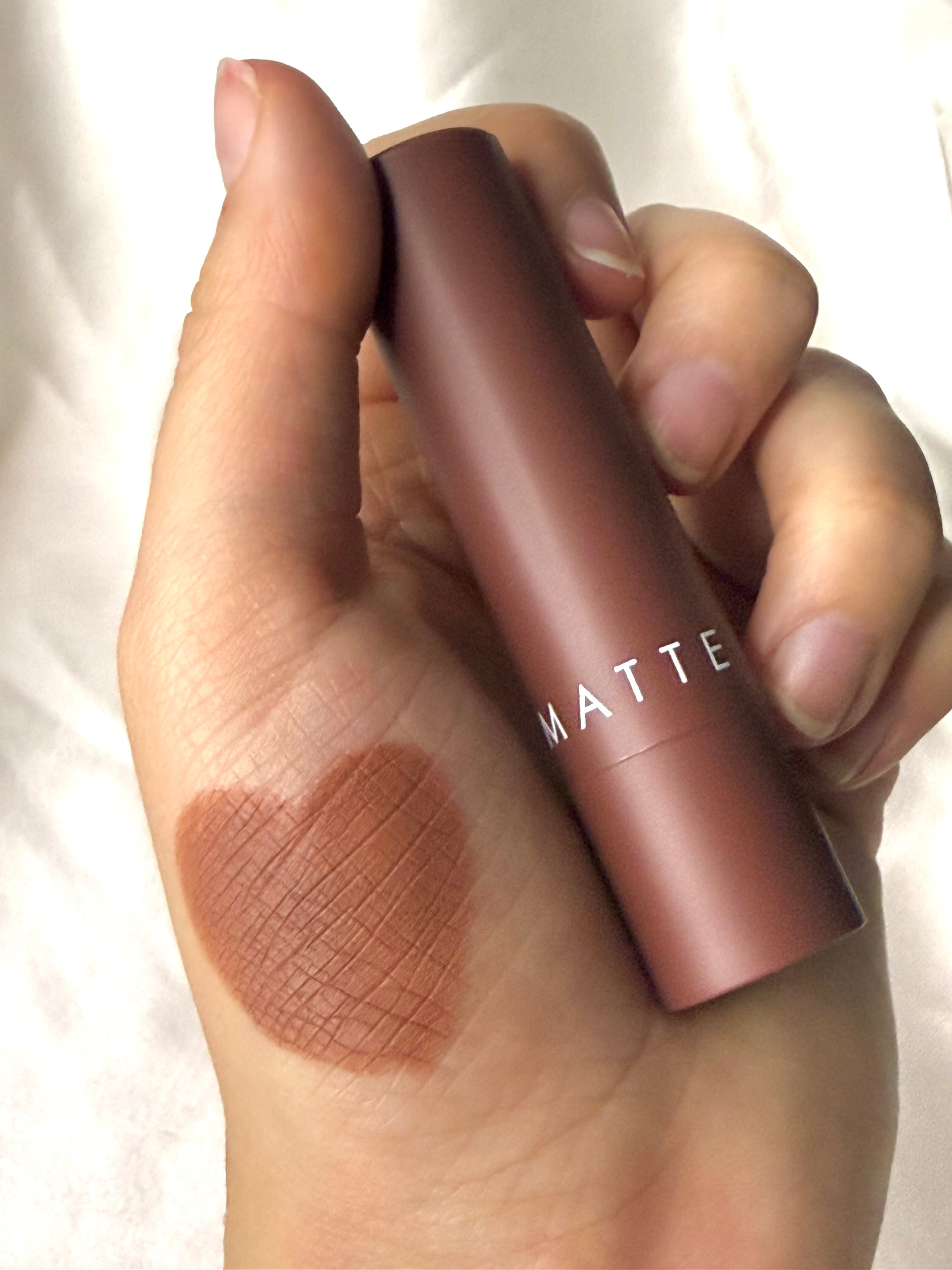 Tono Hazelnut Labial matte mousse Italia deluxe