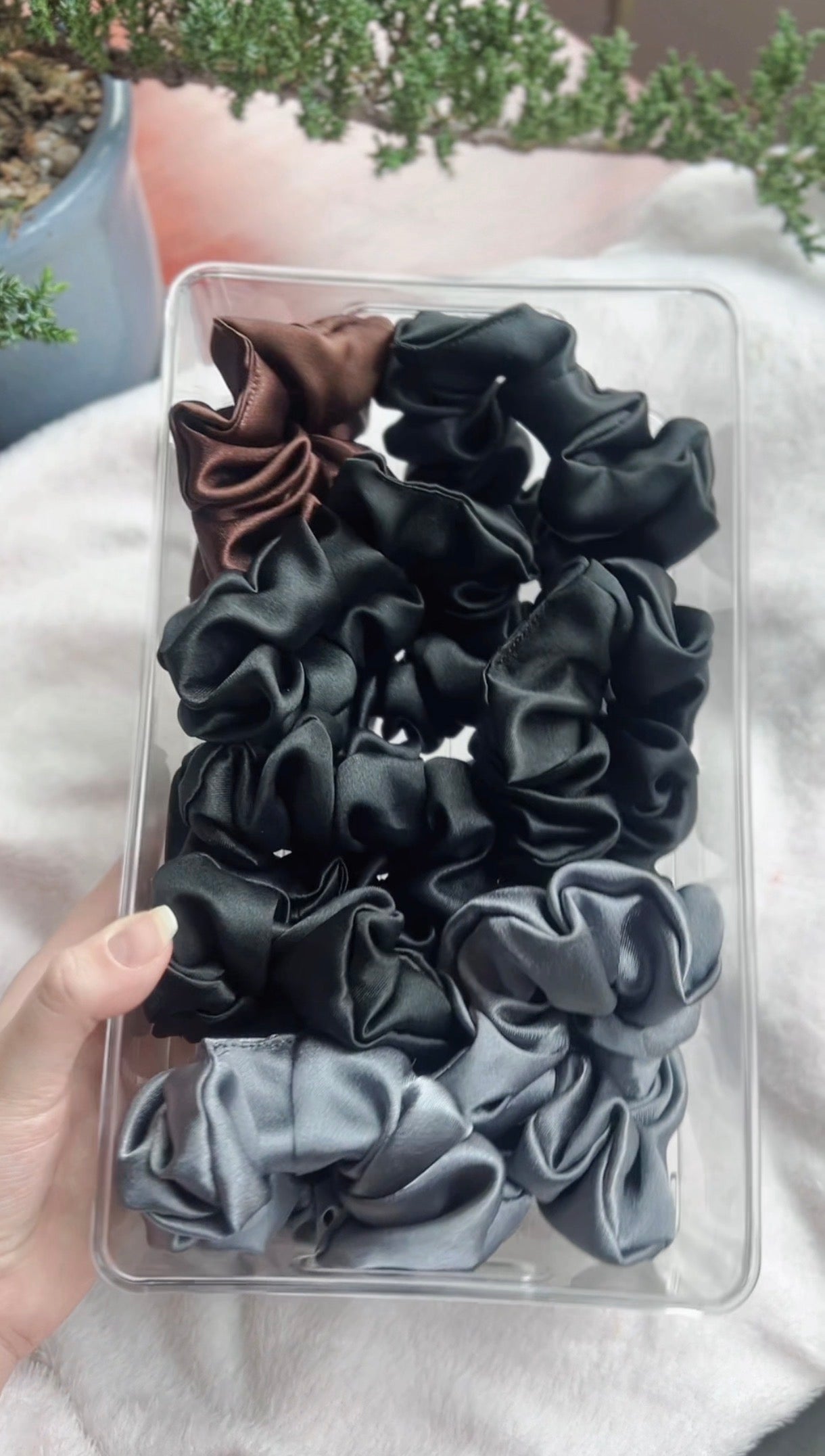 Scrunchies de Satín 🎀🤍✨