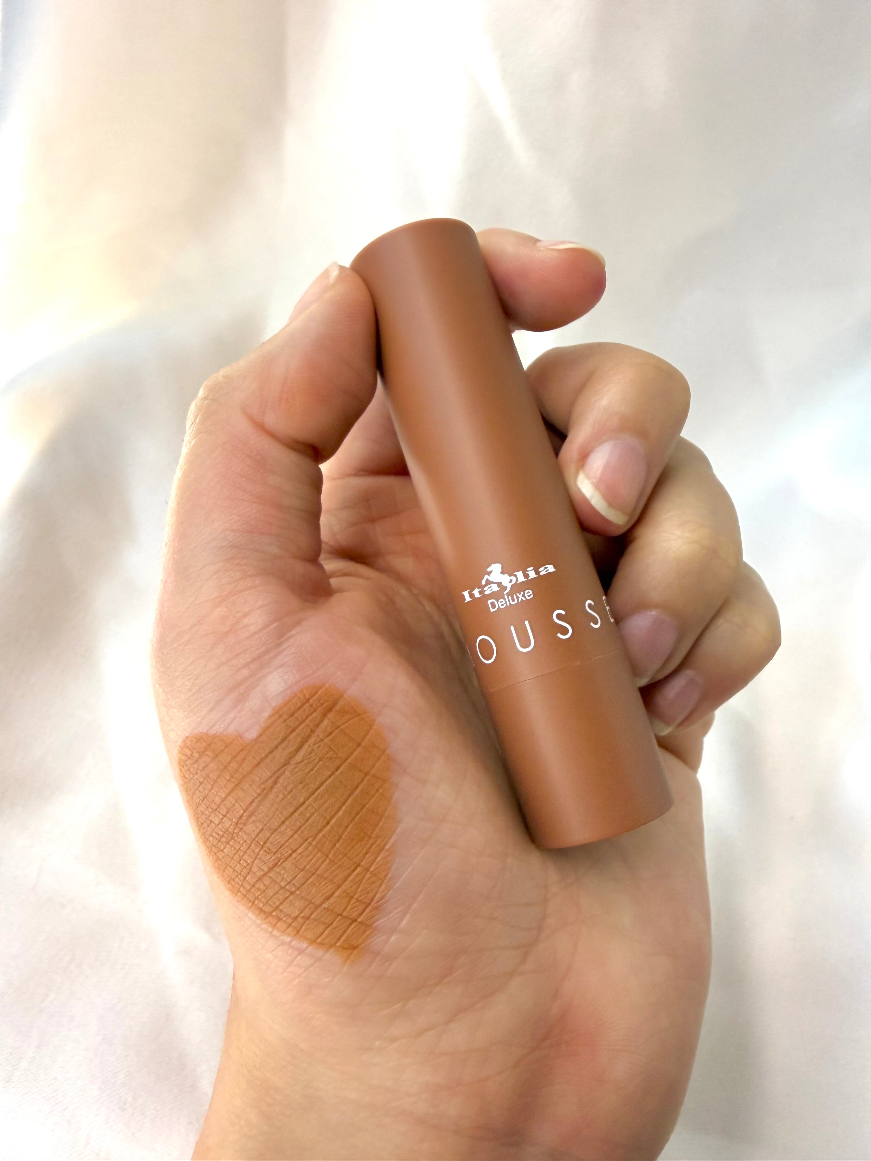Tono Barely Nude Labial Matte Mousse Italia Deluxe
