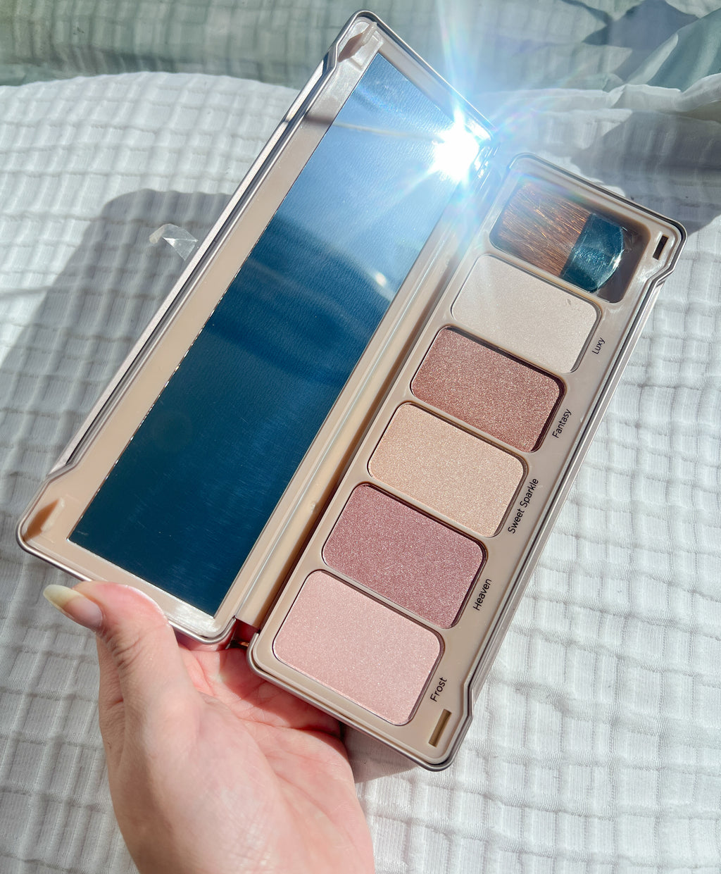 Paleta de iluminadores Beauty Creations original More ✨