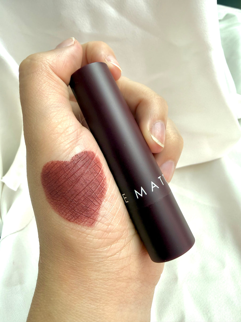 Tono Sangría Labial matte mousse Italia Deluxe