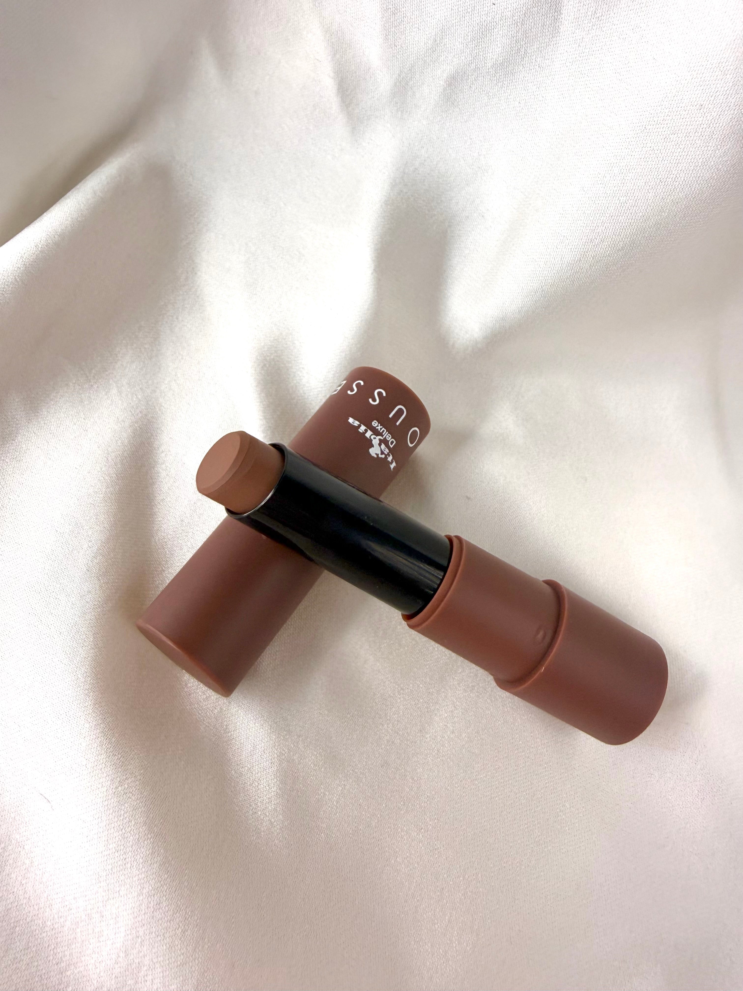 Tono Hazelnut Labial matte mousse Italia deluxe