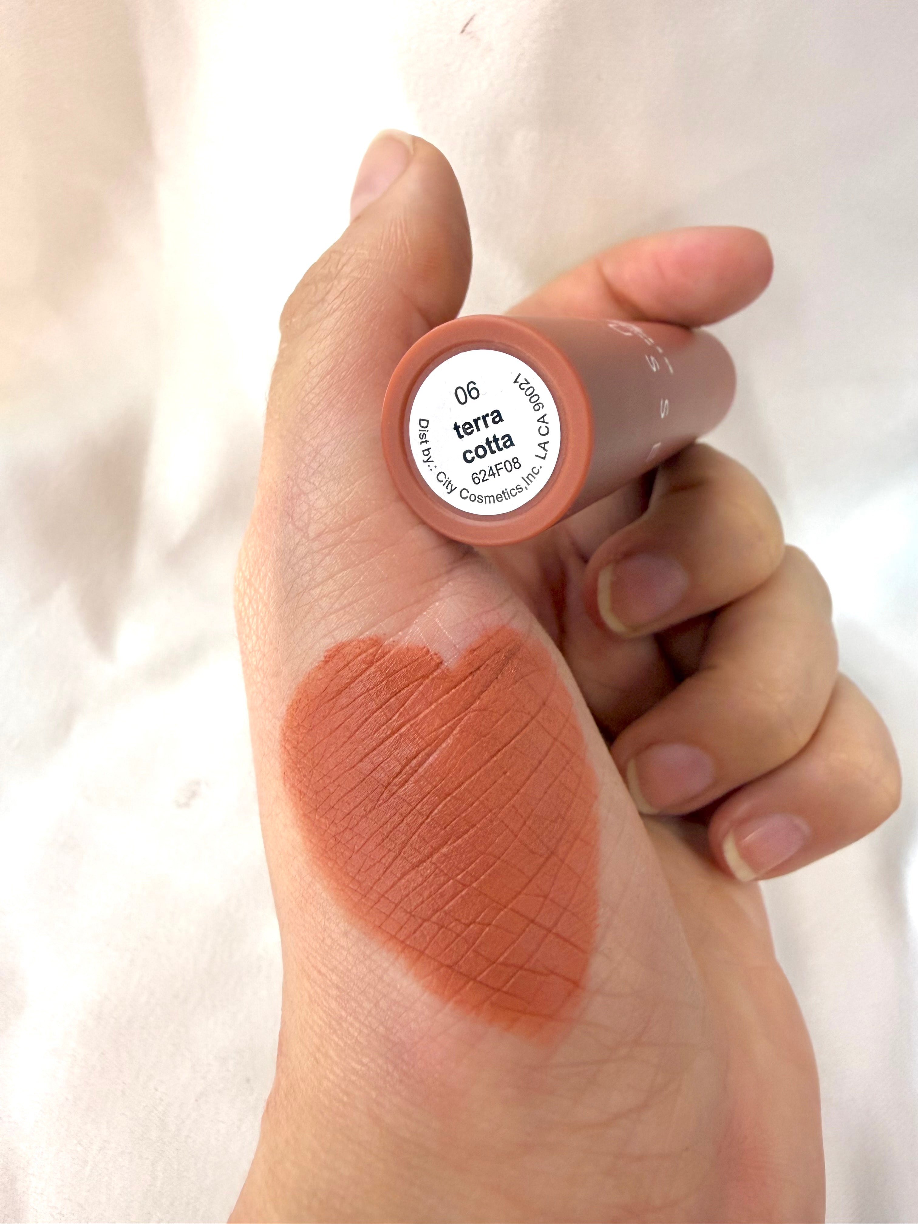 Tono Terra Cotta Labial Matte mousse Italia deluxe