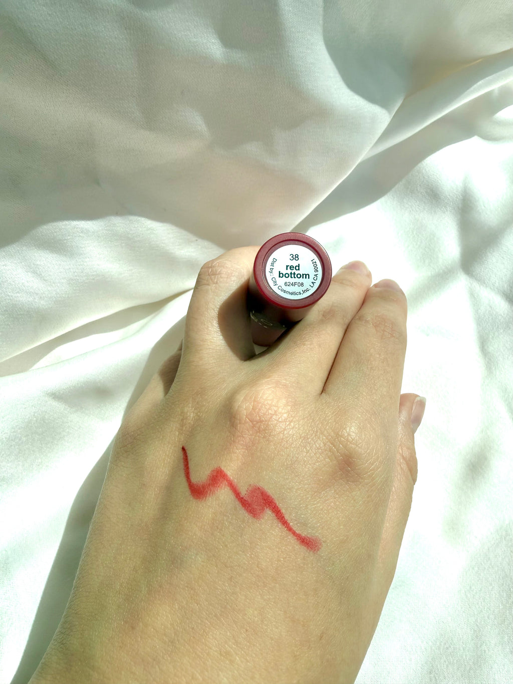 Tono Red Bottom Labial Matte Mousse Italia deluxe