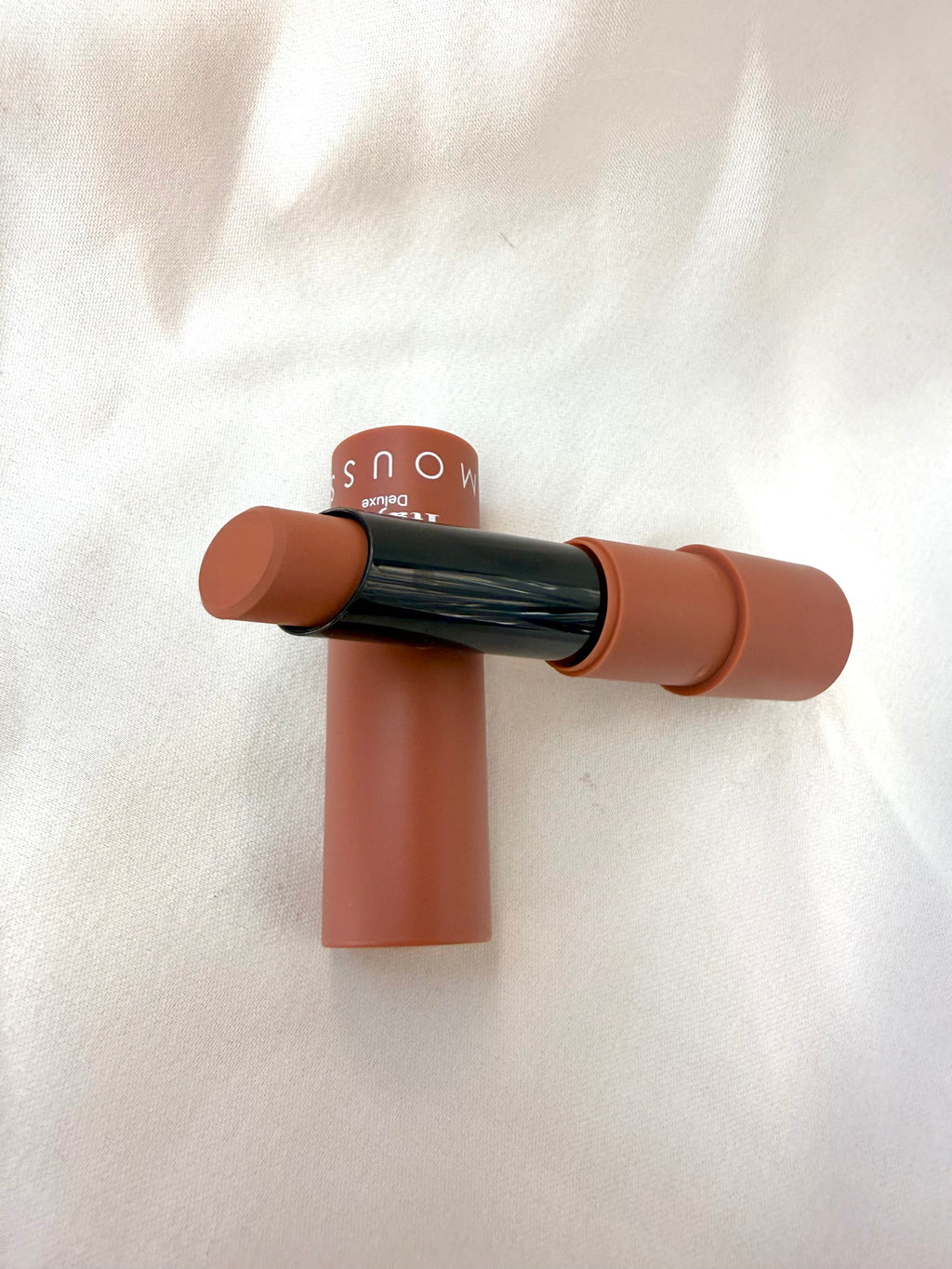 Tono Terra Cotta Labial Matte mousse Italia deluxe